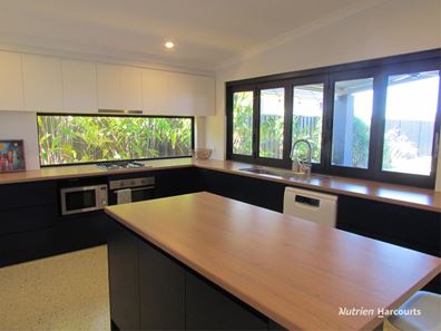 19 Bell Street, Dalwallinu WA 6609