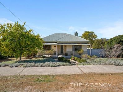 12 Atkinson Street South, Collie WA 6225
