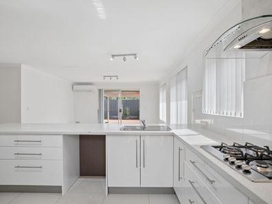 98 Vaucluse Crescent, Ellenbrook WA 6069