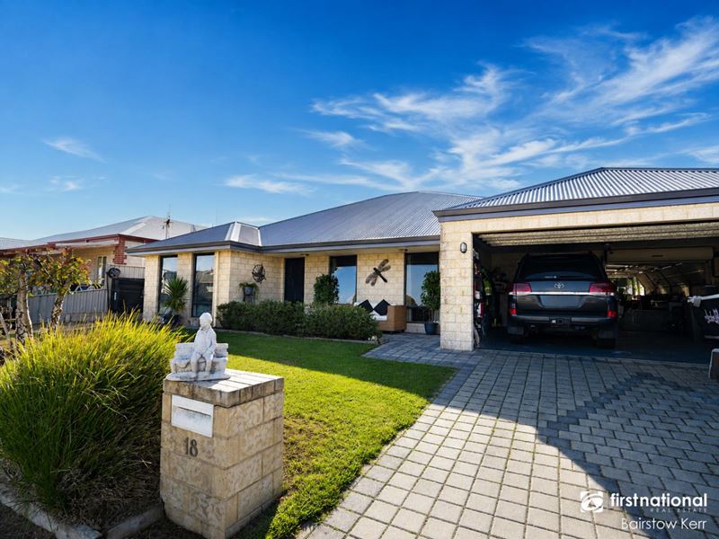 18 Vernon Lane, Mckail WA 6330
