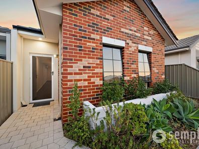 51 Kangaroo Avenue, Kwinana Town Centre WA 6167