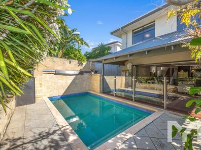 9 Reed Road, Attadale WA 6156