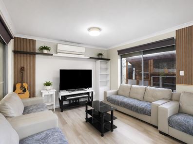29 Elmsett Way, Girrawheen WA 6064