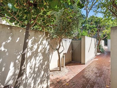 2/59 Dalkeith Road, Nedlands WA 6009