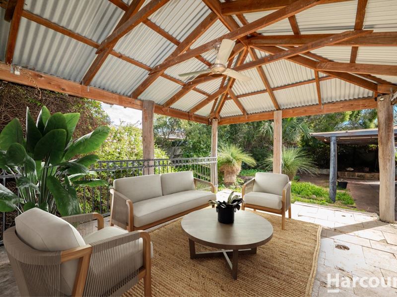 4 Cormorant Court, Heathridge WA 6027