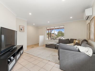 7 Nevis Court, Caversham WA 6055