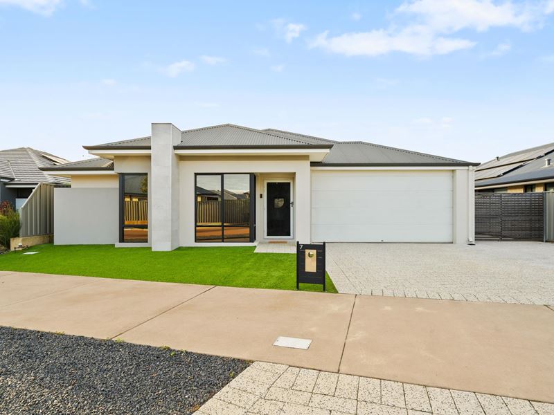7 Banjine Way, Byford