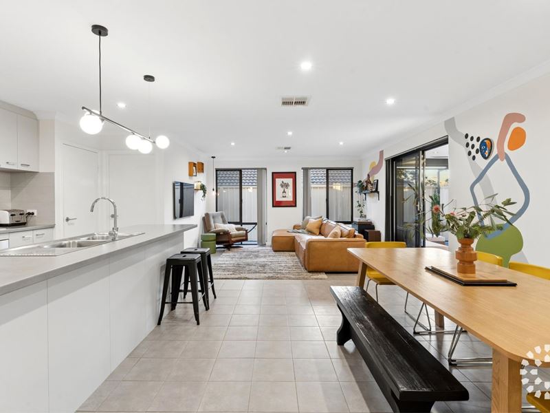 1/8 Doust Street, Hilton