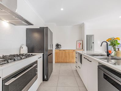 270 Partridge Street, Henley Brook WA 6055