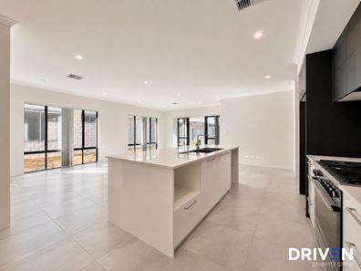 25 Malurus Way, Wellard WA 6170