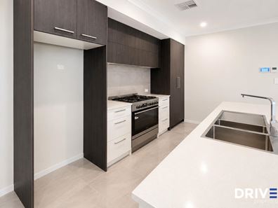 25 Malurus Way, Wellard WA 6170
