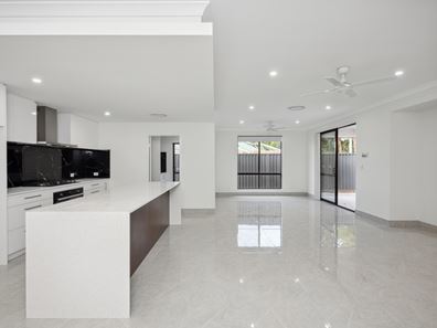 20 Farncomb Street, Byford WA 6122