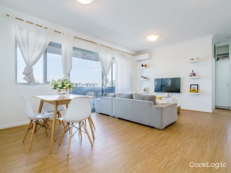 52/25 O'Connor Close, North Coogee
