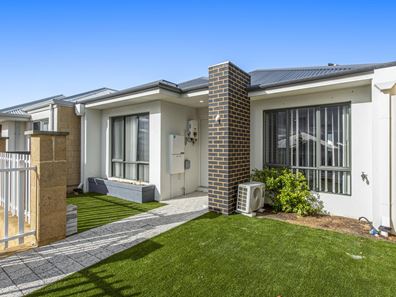138 Alverstone Boulevard, Lakelands WA 6180