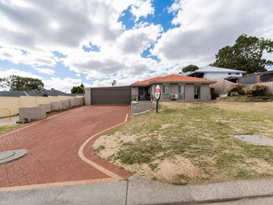 132 Waddington Crescent, Koondoola WA 6064