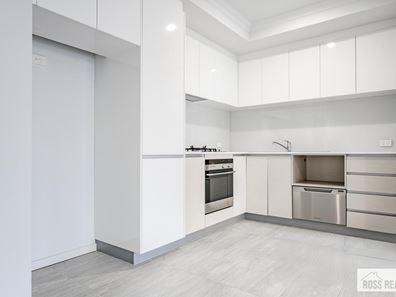 3/300 Drake Street, Morley WA 6062