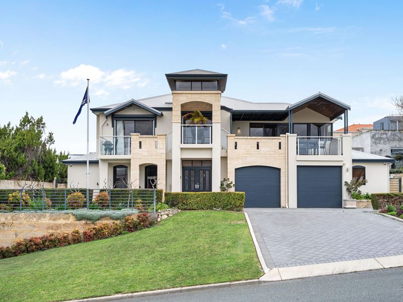 11 Penshurst Street, East Fremantle WA 6158