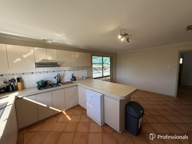14 Sewell Drive, South Kalgoorlie WA 6430
