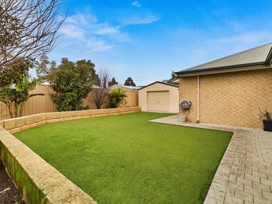 26 Glenelg Drive, Millbridge WA 6232
