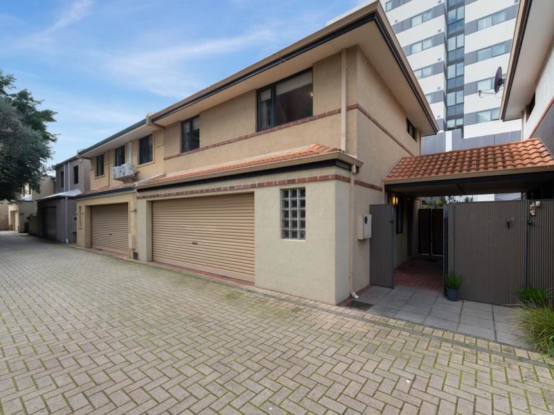 5/8 Tenth Avenue, Maylands WA 6051