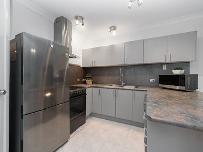 5/8 Tenth Avenue, Maylands WA 6051