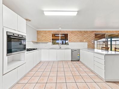 8 Waratah Court, Strathalbyn WA 6530