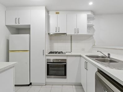 4/165 Grand Boulevard, Joondalup WA 6027