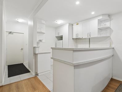 4/165 Grand Boulevard, Joondalup WA 6027