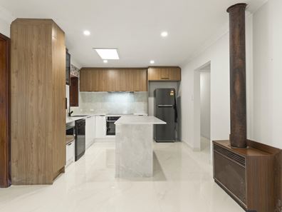 126 Cortis Way, Langford WA 6147