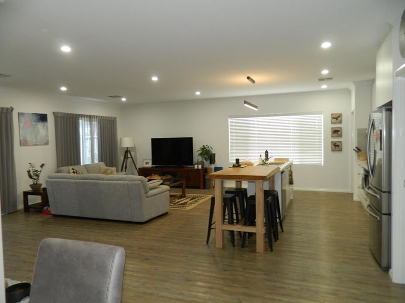 8 Gelirah Lane, Martin