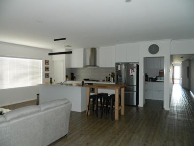 8 Gelirah Lane, Martin WA 6110