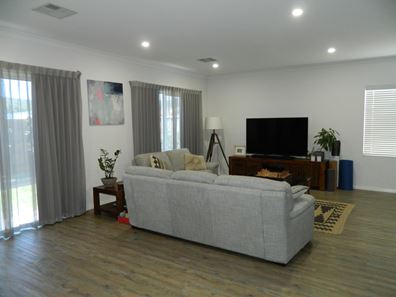 8 Gelirah Lane, Martin WA 6110