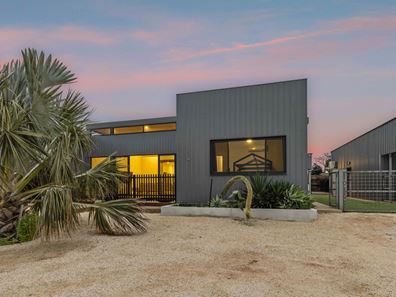 28 Hall St, Exmouth WA 6707