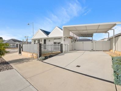 9 Moncrieff Parade, Golden Bay WA 6174