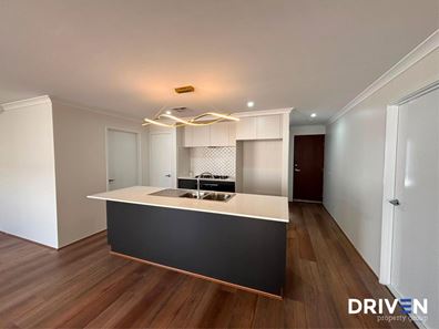 21 Fragrant  Street, Hammond Park WA 6164