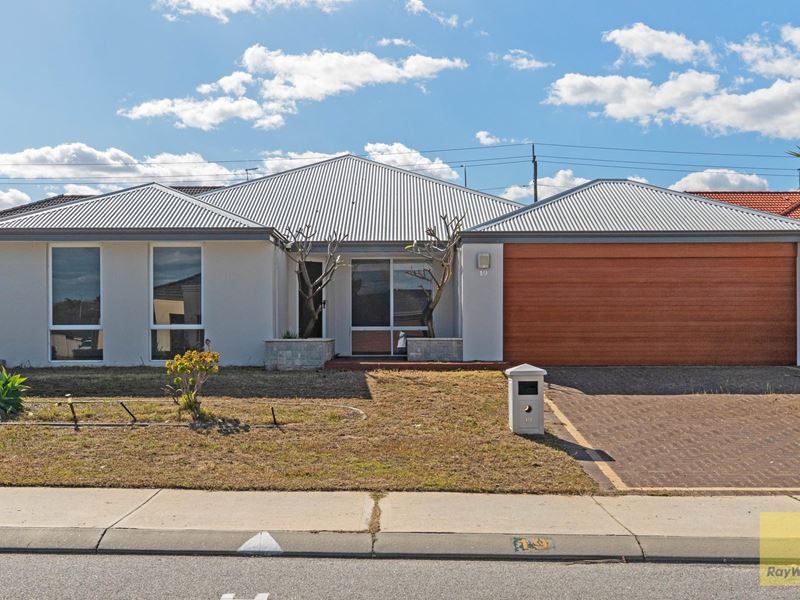 19 Hookstone Drive, Landsdale WA 6065