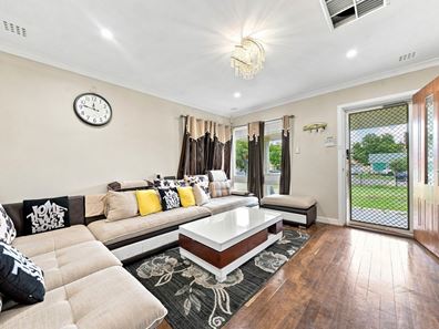 12 Grasmere Place, Kelmscott WA 6111
