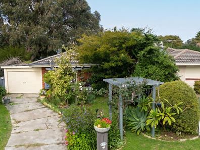 9B May Close, Armadale WA 6112