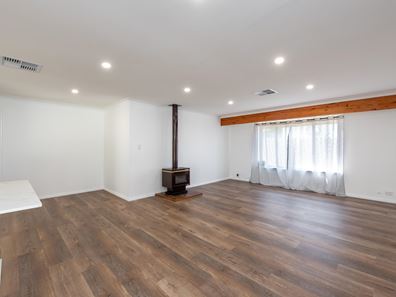 85 Treetop Avenue, Edgewater WA 6027
