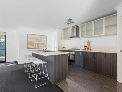 5a Hamilton Rd, High Wycombe WA 6057