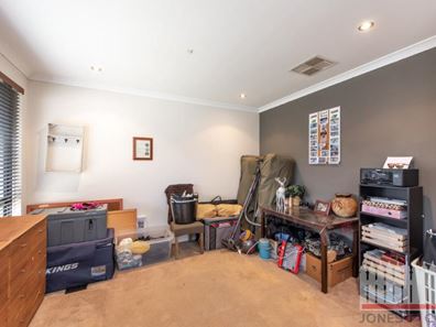 27 Cinnabar Bend, Aveley WA 6069