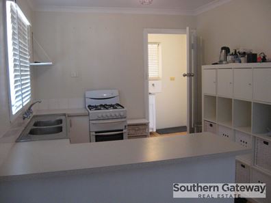 19 PEDDER WAY, Parmelia WA 6167