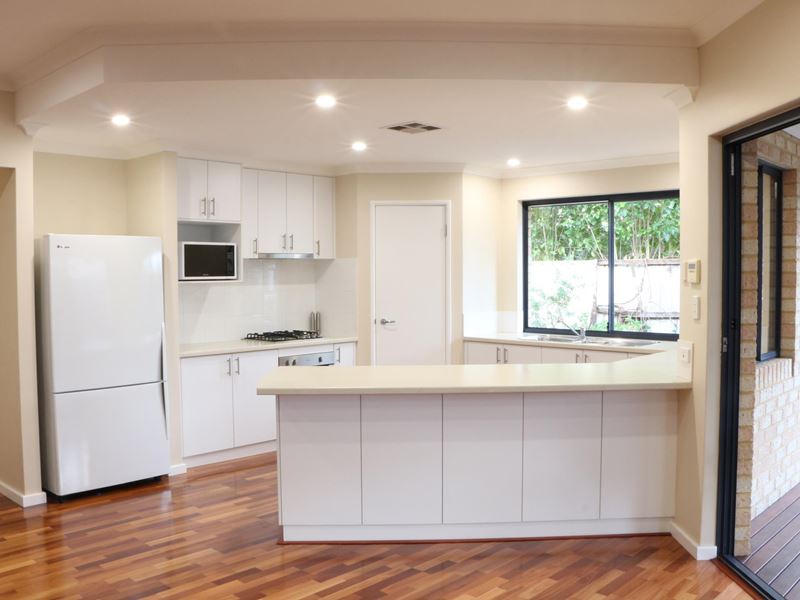 289A Fisher Street, Cloverdale WA 6105
