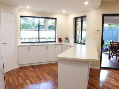 289A Fisher Street, Cloverdale WA 6105