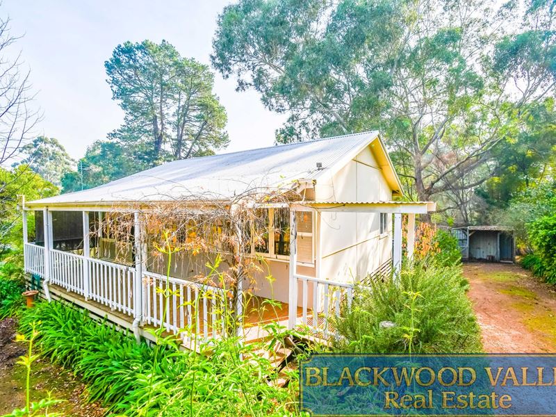 7 Carey Street, Bridgetown WA 6255