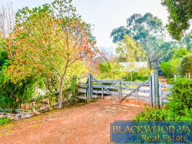7 Carey Street, Bridgetown WA 6255