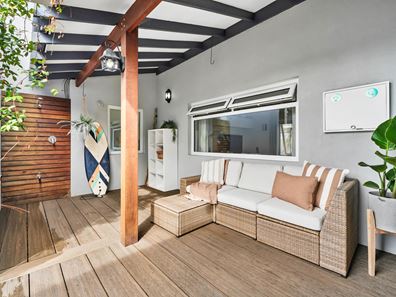 6 Halgania Way, Duncraig WA 6023