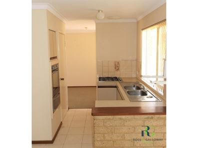 1/27 Kitchener Road, Melville WA 6156