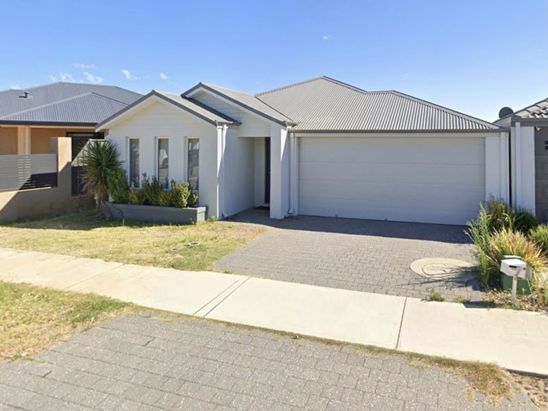 7 Klondyke Street, Piara Waters WA 6112