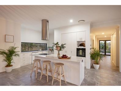 28 Kawana Boulevard, Dunsborough WA 6281